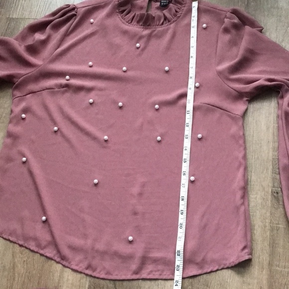 Pearl Beaded Frilled Neckline Lantern Sleeve Top shein medium - Picture 6 of 8